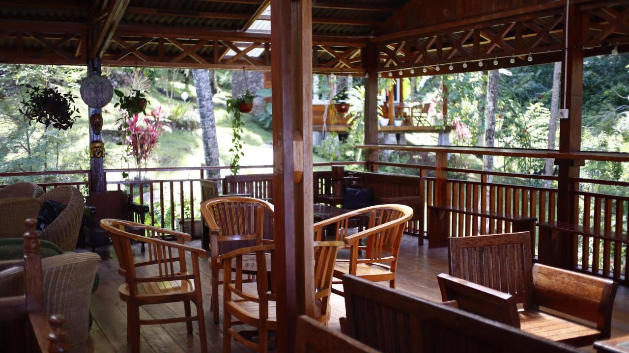 Air Manis Hillside Villa Cafe & Resto Padang  Exterior photo